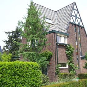 Buitenschilderwerk statig pand